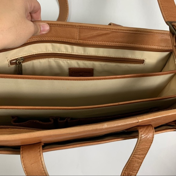 Claire Chase Message bag Leather Tan - Picture 8 of 10